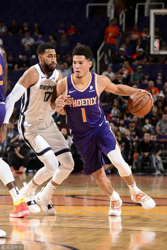 浙江队逆转江苏队，布克刷新纪录