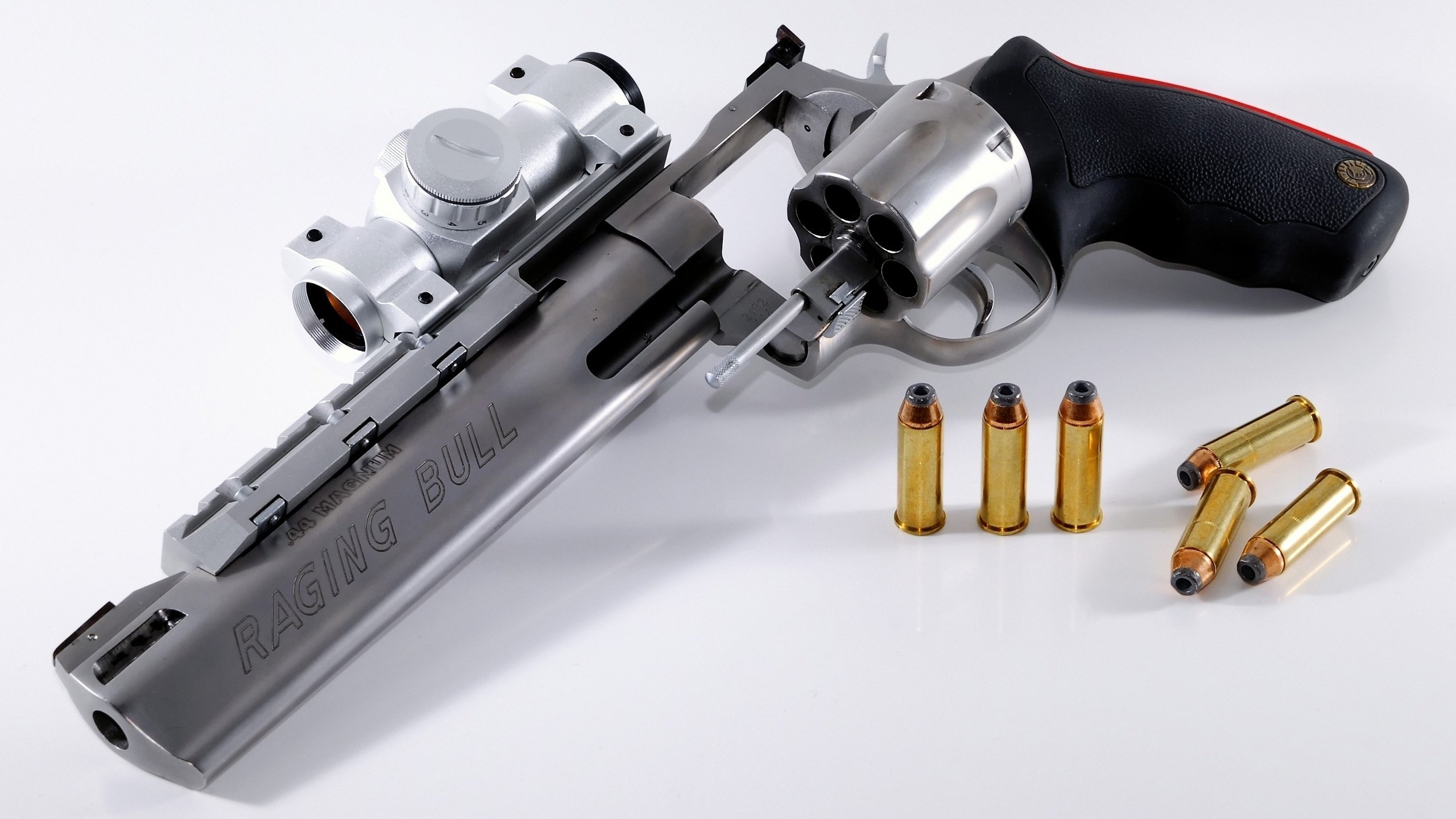 巴黎奥运前夜的冷雨,与两年后萨卡在波士顿的火焰